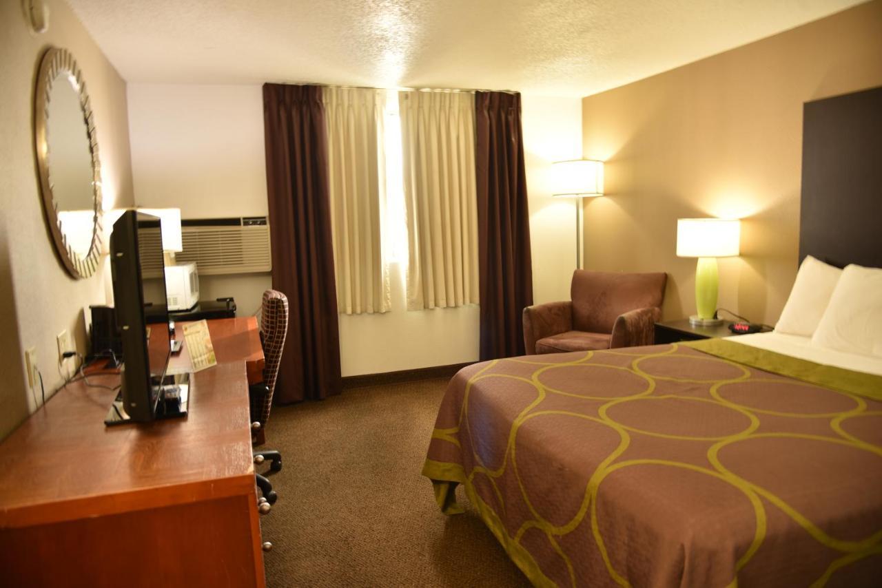 Super 8 By Wyndham Rapid City Rushmore Rd Exteriér fotografie